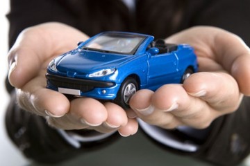 L’assicurazione mensile: una soluzione per chi usa poco l’auto