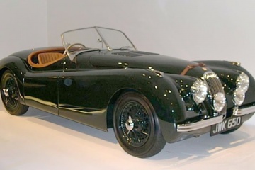 Jaguar: in mostra a Torino, lo stile del brand inglese
