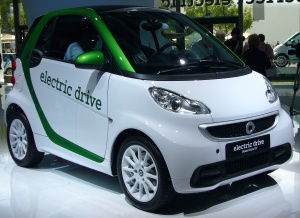 smart-fortwo-electric-nuova-smart-elettrica-bianca-e-verde